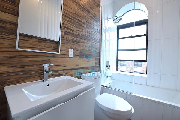 Rented by null | media 52