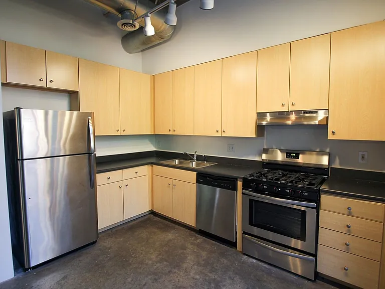 Ice House Lofts — Photo 42