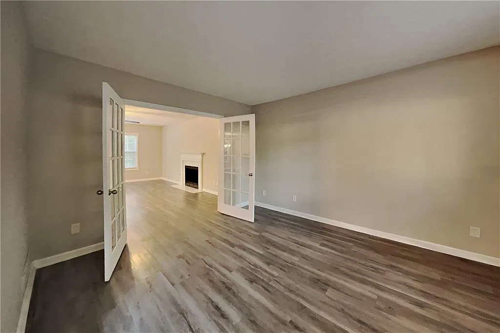 4 bed, 2.5 bath, 2806 sqft, $2,275 — Photo 4