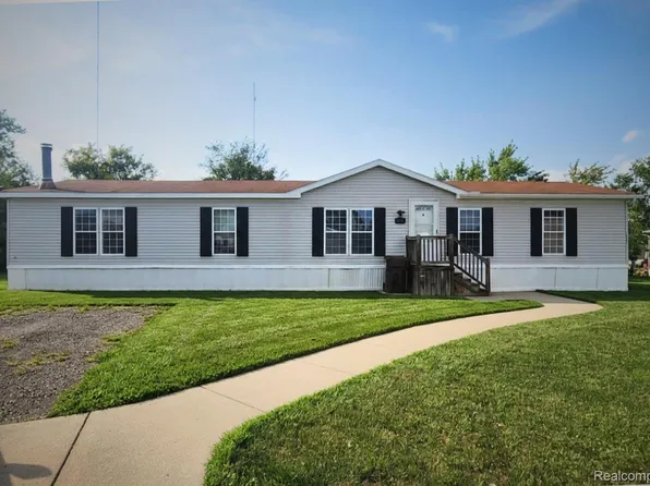 28868 Cherrywood, Flat Rock, MI 48134