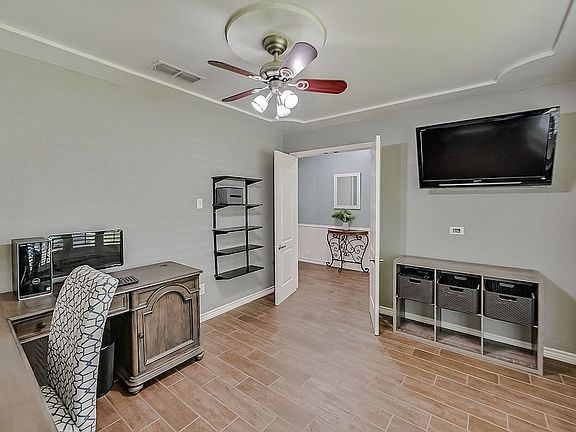 5th image of 5206 Smokerise Ct