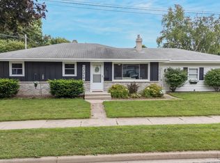 1900 N Mason St, Appleton, WI 54914