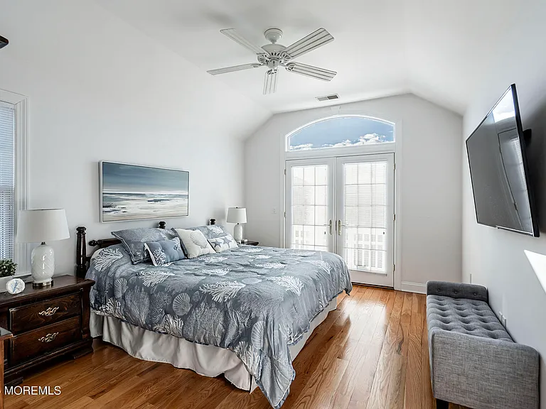 38 Ocean Ave — Photo 22