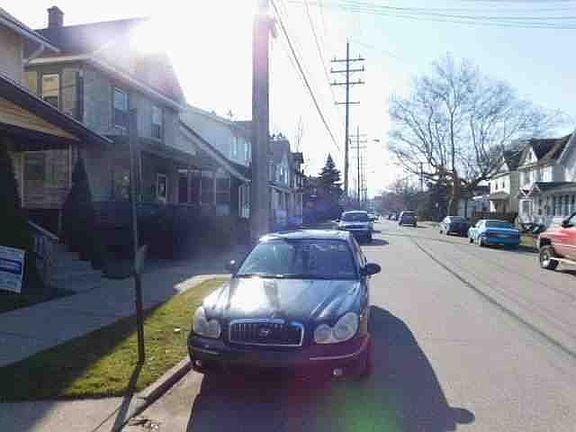 5th image of 3011 Holland St
