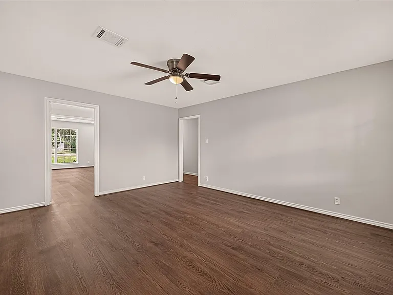 6727 Grovewood Ln — Photo 9