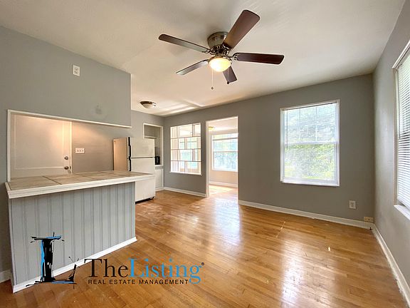 5th image of 732 N Summerlin Ave