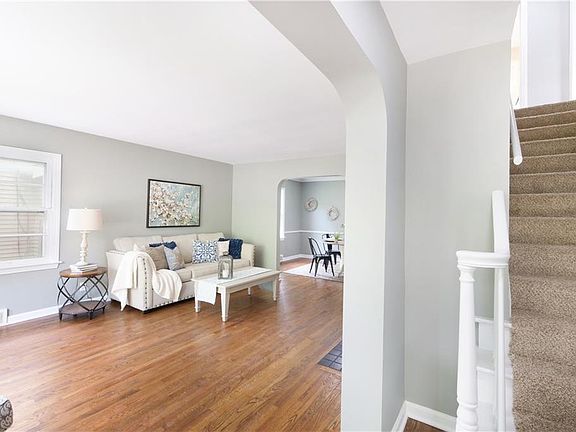4th image of 1413 Bryden Dr