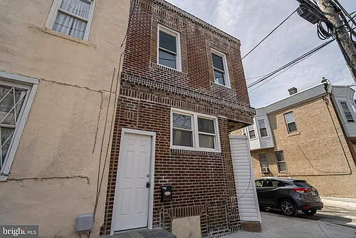 2410 Wharton St #2 Photo 1