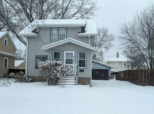 618 Park Ave, North Mankato, MN 56003