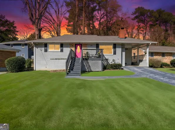 240 W Lake Dr NW, Atlanta, GA 30314