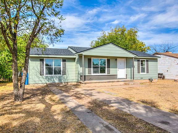 4th image of 1106 Country Club Rd