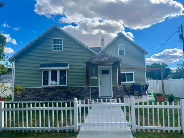 531 E 4th St, Minden, NE 68959