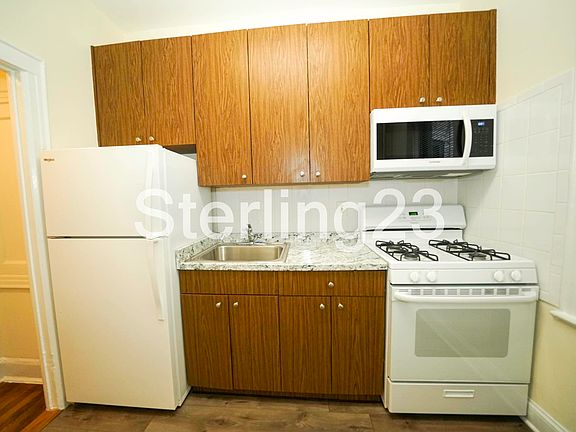 3rd image of 45-44 42nd St #1F