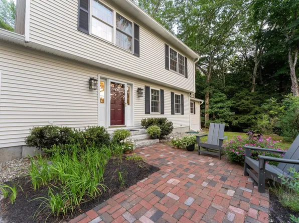 139 Skyline Drive, Moultonborough, NH 03254