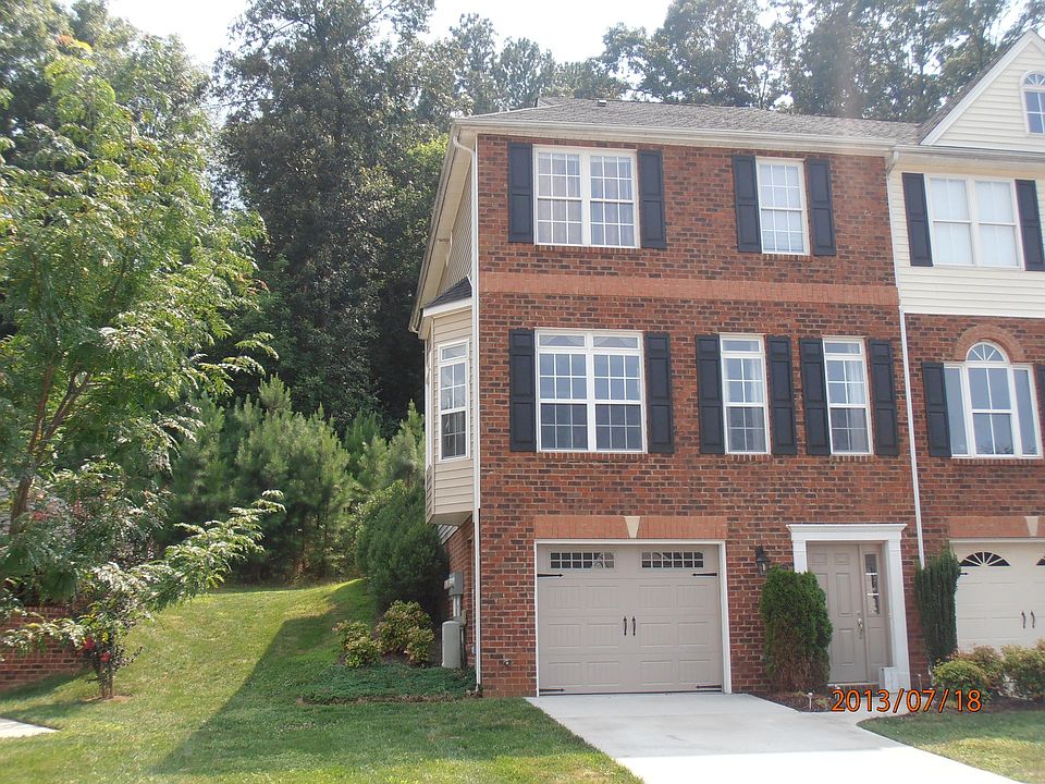 1st image of 3008 Hill St Unit 112