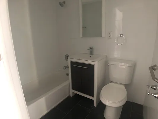 Rented by Bond New York | media 25