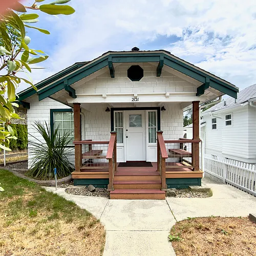 2121 5th St Photo 1