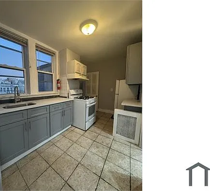 212 Buena Vista Ave #3