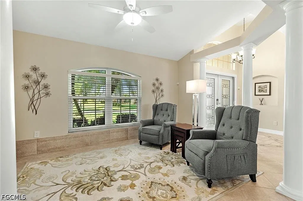 3 bed, 2.0 bath, 2071 sqft, $4,000 — Photo 4