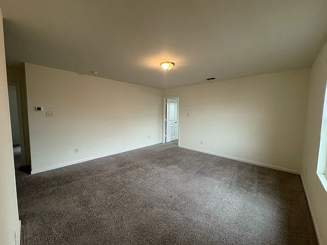 408 Forest St — Photo 16