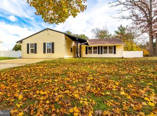 29 Patricia Ln, Sicklerville, NJ 08081