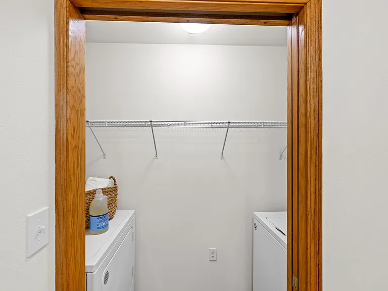 Saddlebrook Apartments Full Size Washer and Dryer