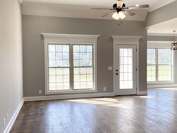 5th image of 108 Northside Cir