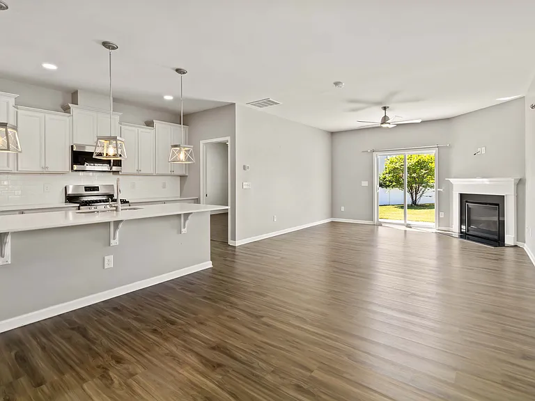 1016 Loggerhead Dr — Photo 15