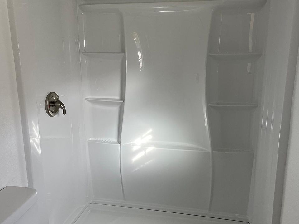 1st image of 15143 Darnell Dr