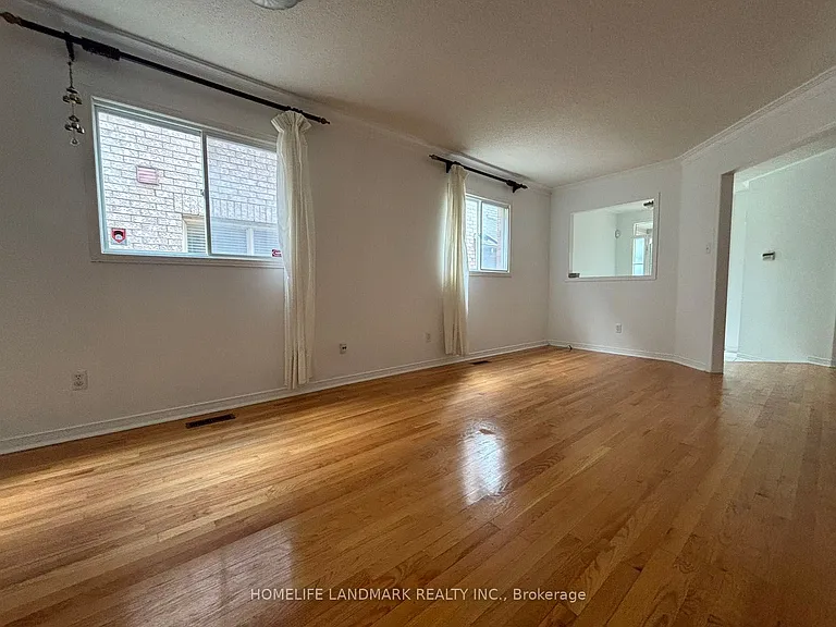 9 Baltic St — Photo 6