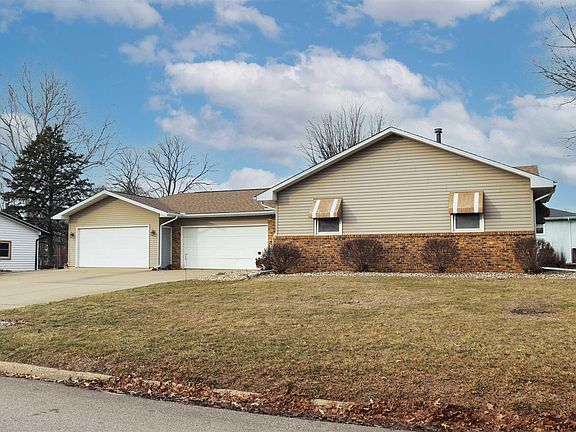 2nd image of 27 Harvester Rd