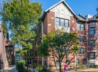 652 W Wellington Ave APT 3, Chicago, IL 60657