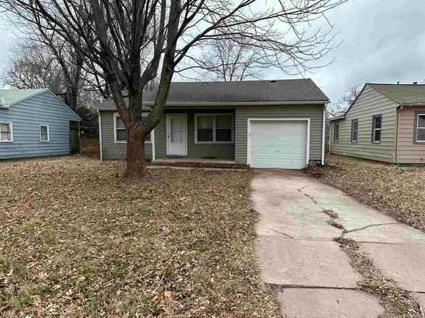 2119 Green Acres St, Wichita, KS 67218