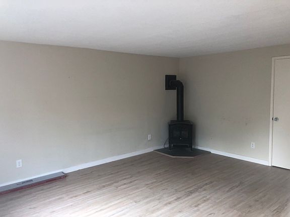 4th image of 9469-9473 N Saint Louis Ave #9471