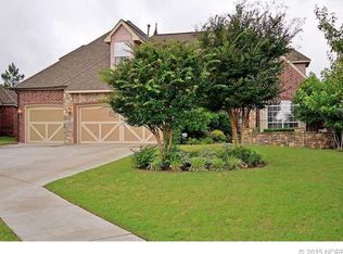 11910 S Cedar Ct, Jenks, OK 74037