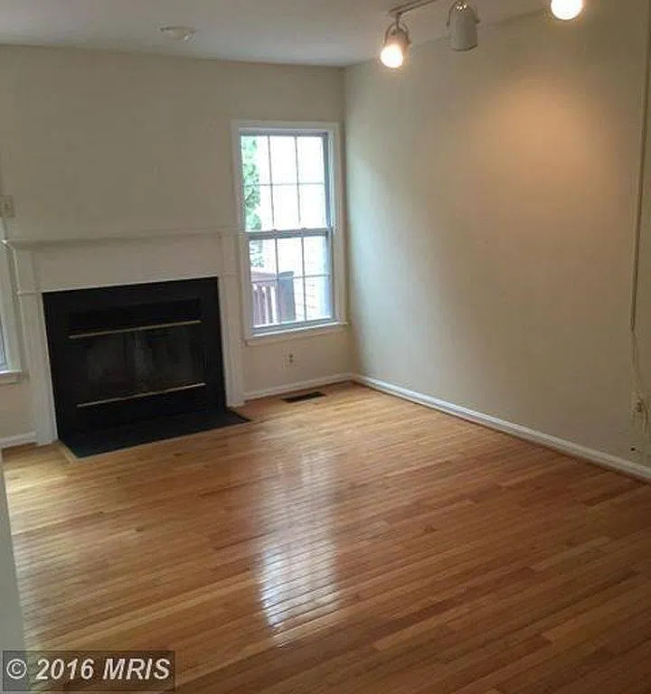 3 bed, 3.5 bath, 1574 sqft, $3,100 — Photo 3