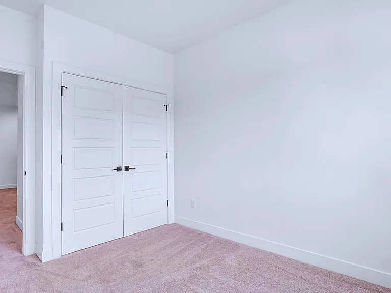 Peak Interior-15
