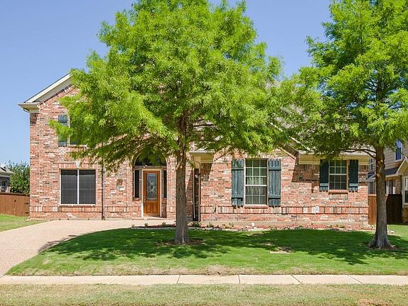 2nd image of 2708 Garrett Dr