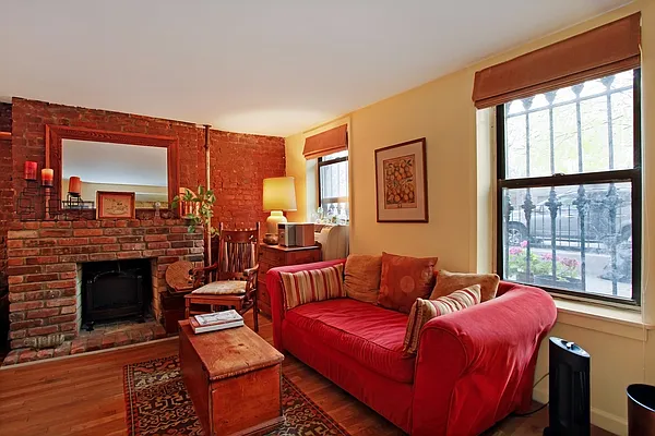 Sold by Corcoran | media 23