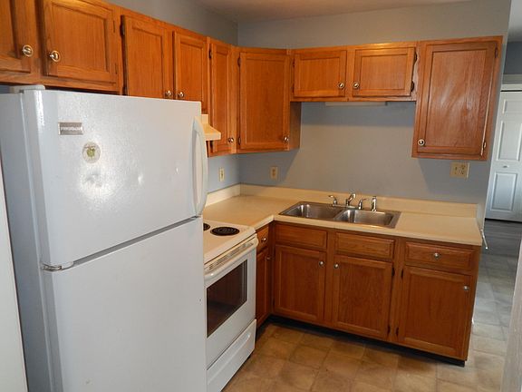 5th image of 130 Jackson St #1