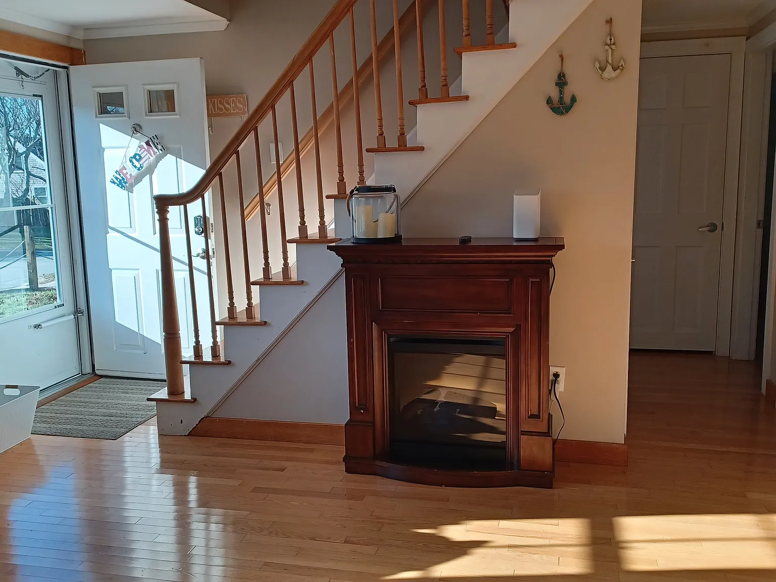 4 bed, 1200 sqft, $2,100 — Photo 2