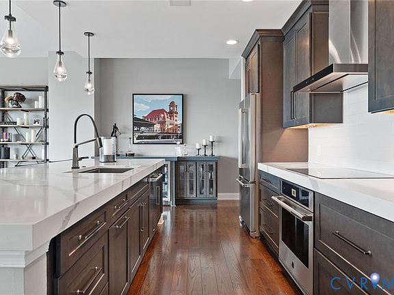 4th image of 301 Virginia St #1706/1708