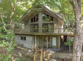 181 Hiwassee Rd, Lake Toxaway, NC 28747