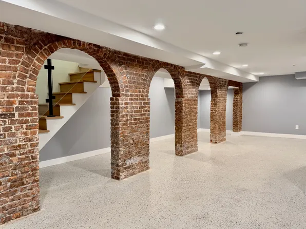 11a Arlington Place image 23 of 30