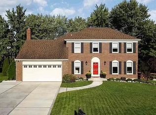 104 Farmcrest Ct, Lakeside Park, KY 41017
