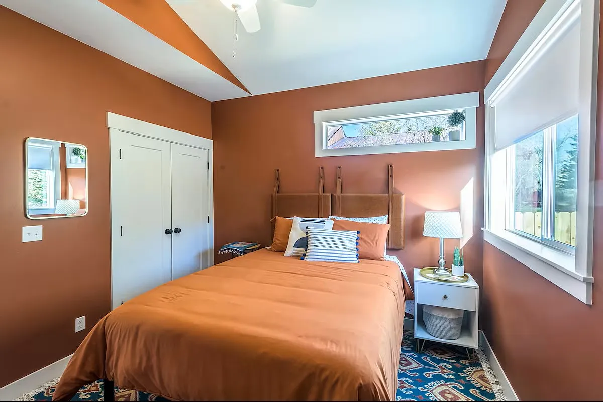 2 bed, 900 sqft, $2,000 — Photo 4