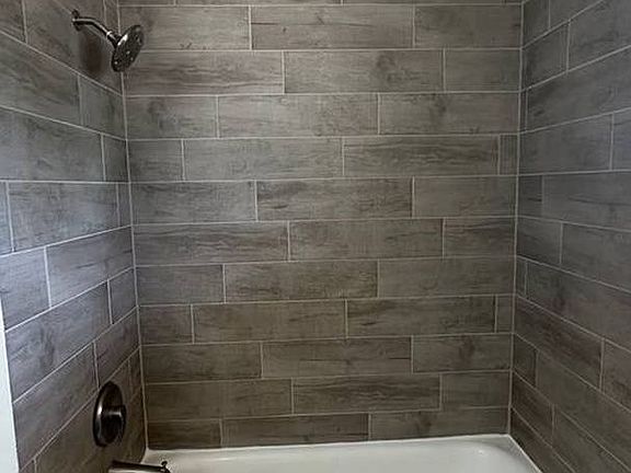 2nd image of 1120 8th Ave APT 9