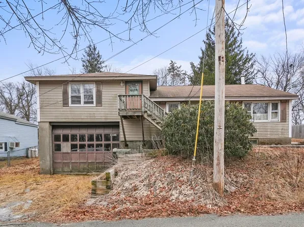 22 High St, Leicester, MA 01524