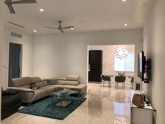 5th image of 628 Mendoza Ave