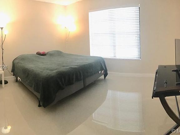 3rd image of 11447 SW 33rd Ln